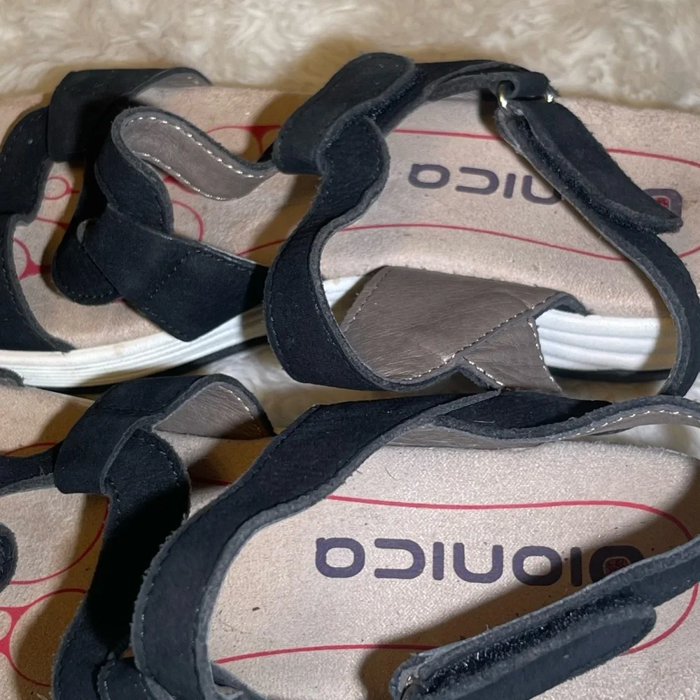 Bionica Black womens  Strappy Sandals size 7.5